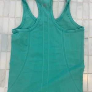 Lululemon tank top